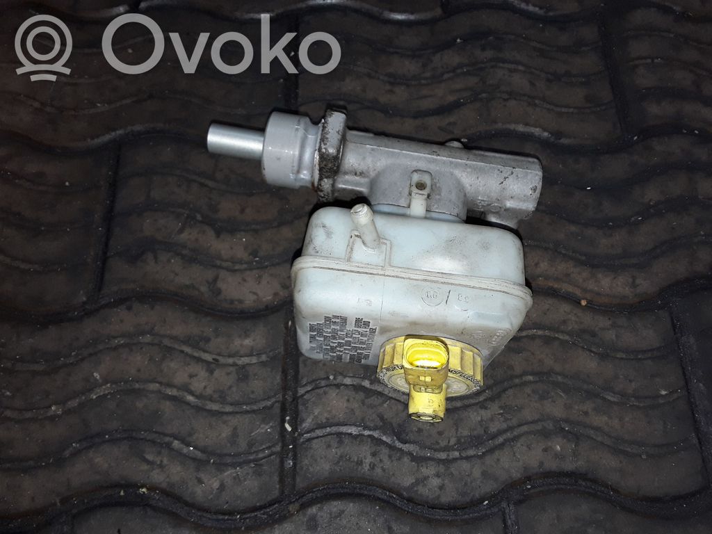 Volkswagen Golf IV Cilindro del sistema frenante 