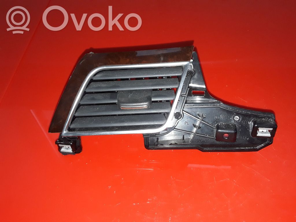 Audi A8 S8 D4 4H Kojelaudan sivutuuletussuuttimen kehys