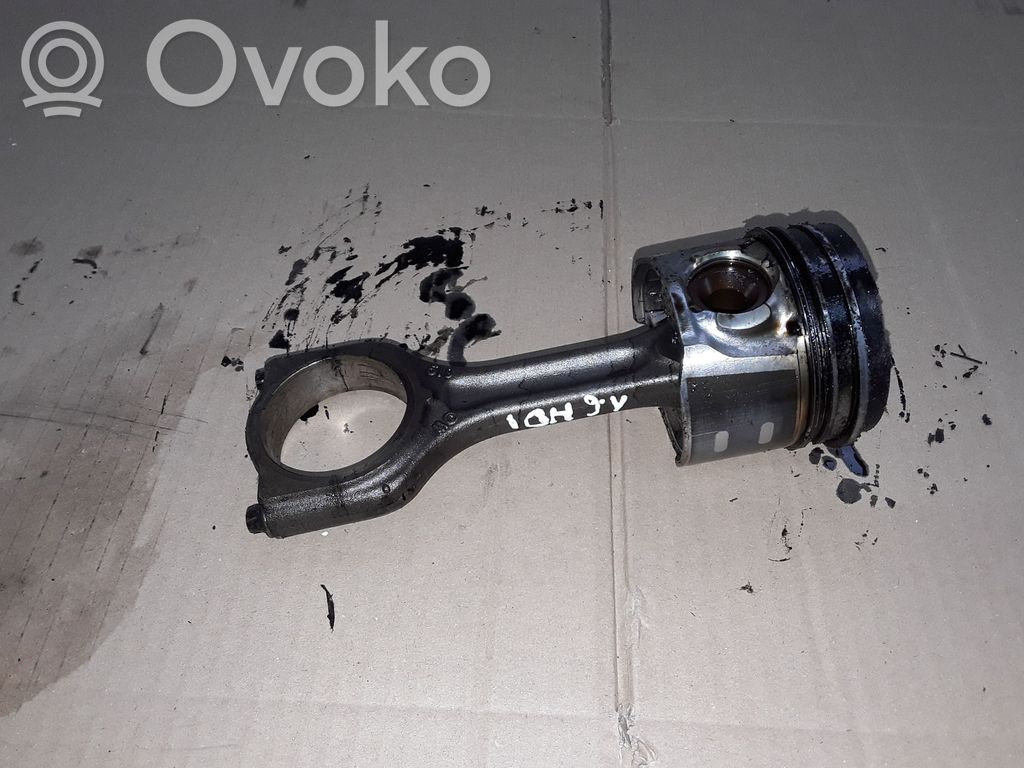 Piston avec bielle   619
