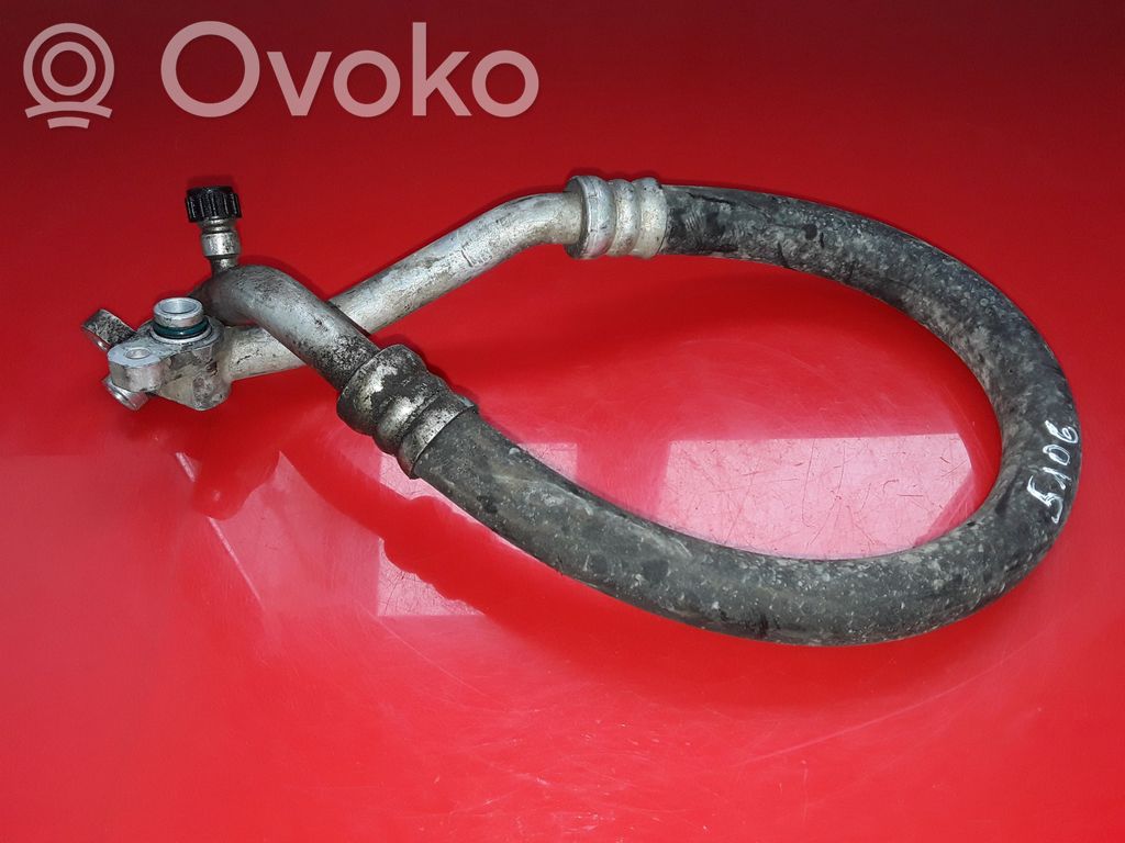 Ilmastointilaitteen putki (A/C)   NOCODE