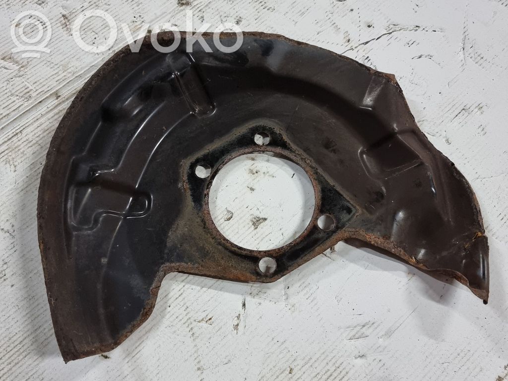 Nissan Qashqai Guardapolvo del disco de freno trasero