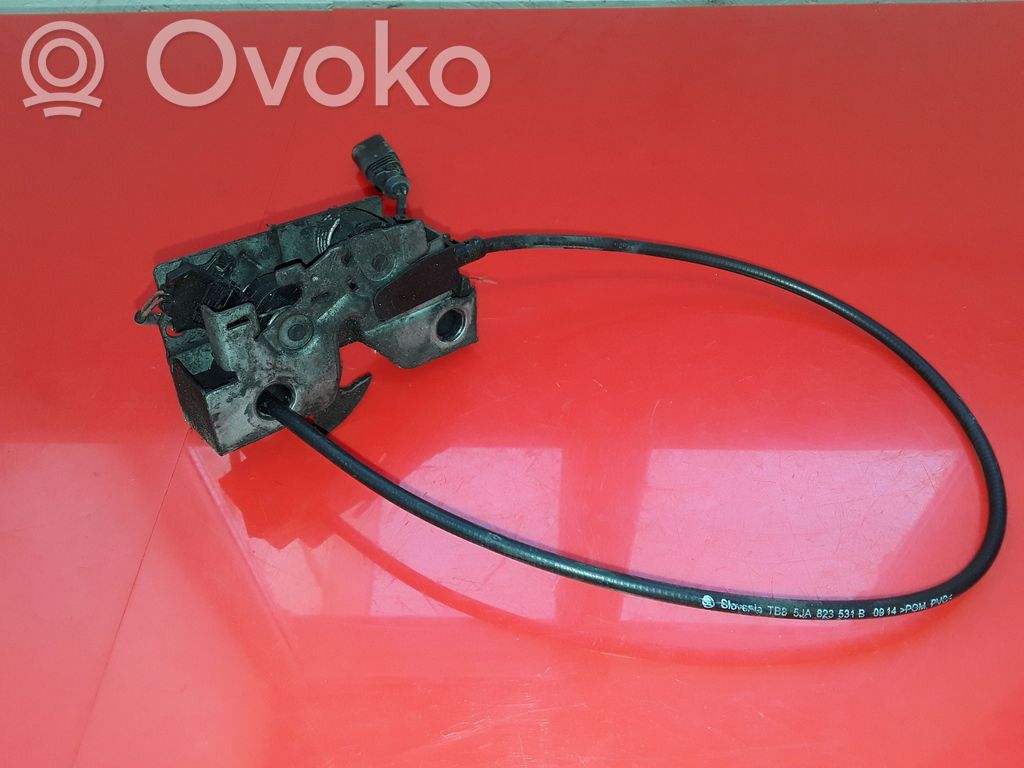 Seat Toledo IV (NH) Serrure de capot