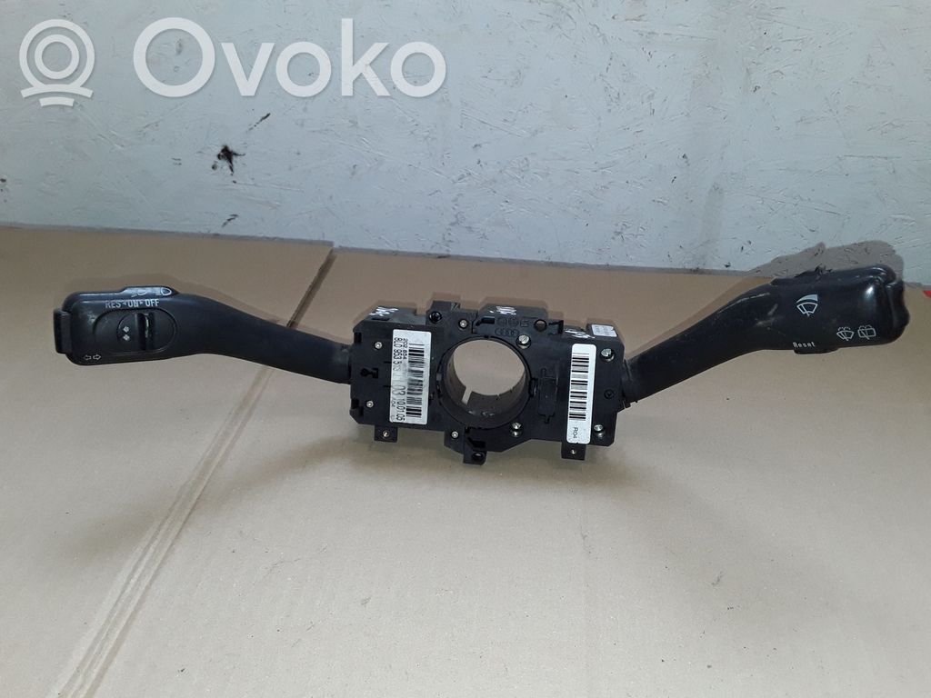 Skoda Octavia Mk1 (1U) Leva/interruttore dell’indicatore di direzione e tergicristallo