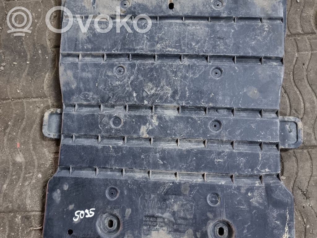 Skoda Octavia Mk3 (5E) Osłona środkowa podwozia