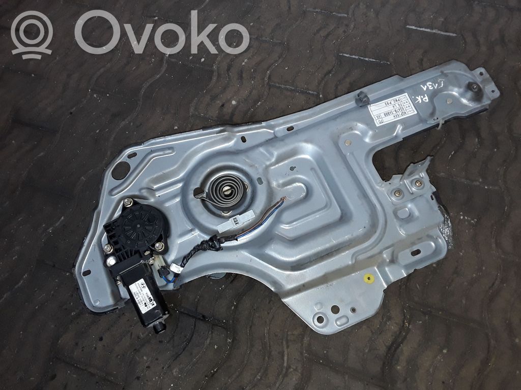 Hyundai Trajet Macara ușă față cu motor 