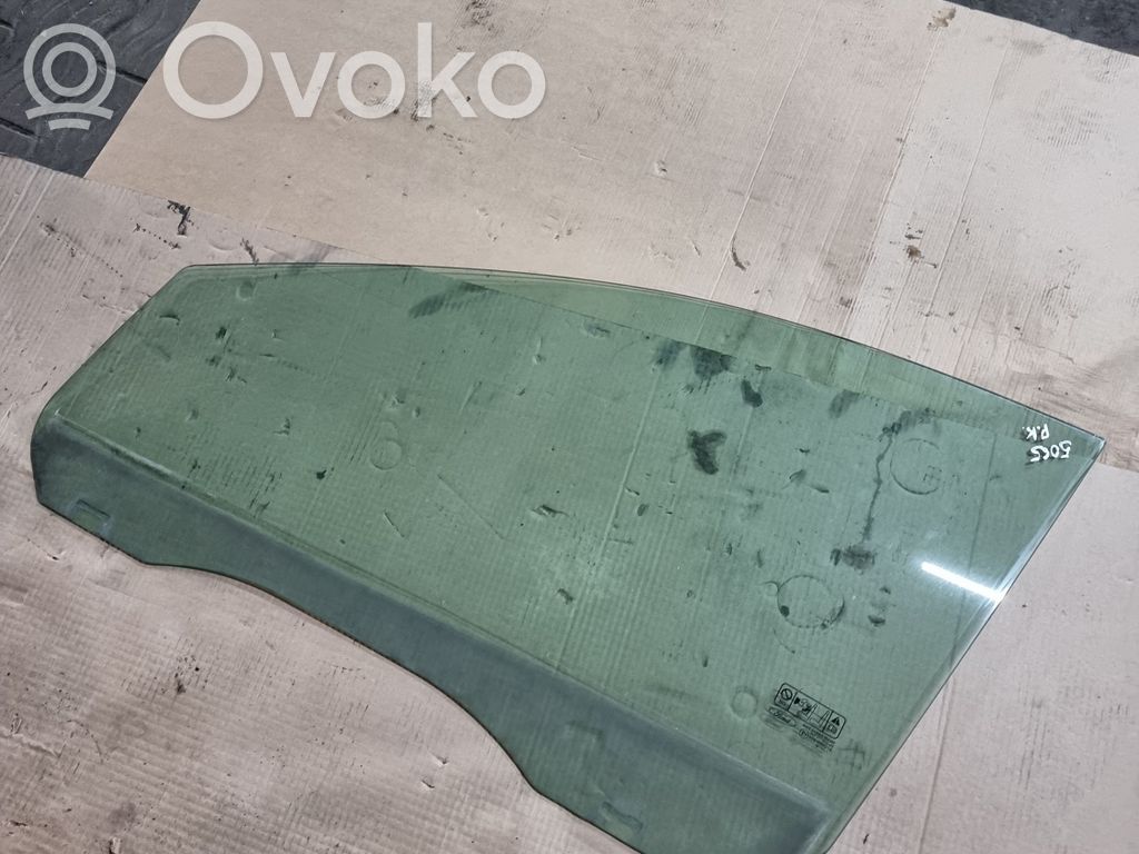 Ford Focus Vetro del finestrino della portiera anteriore - quattro porte