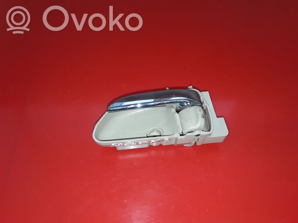 Subaru Tribeca Manecilla interna puerta delantera 
