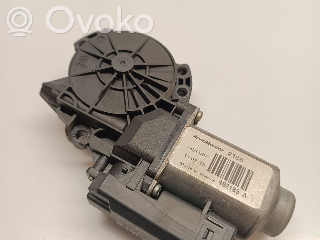 KIA Ceed Motor del regulador de la ventanilla de la puerta delantera 