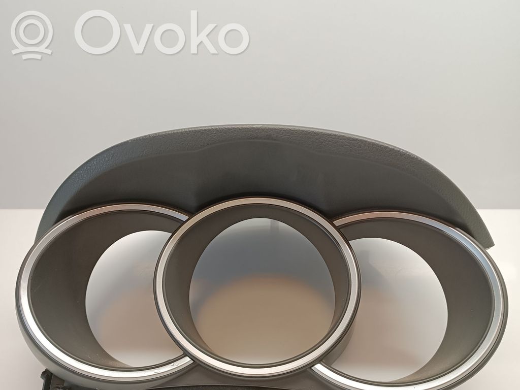 KIA Sorento Dashboard trim 