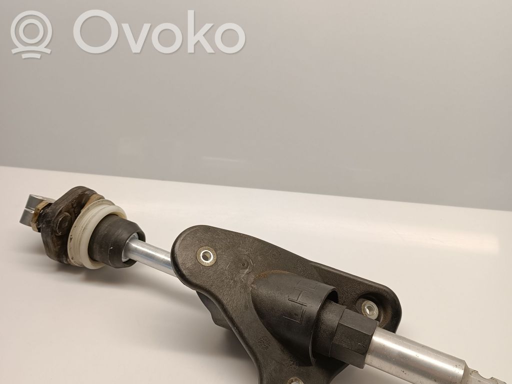 Steering column universal joint   6774108,32677410803