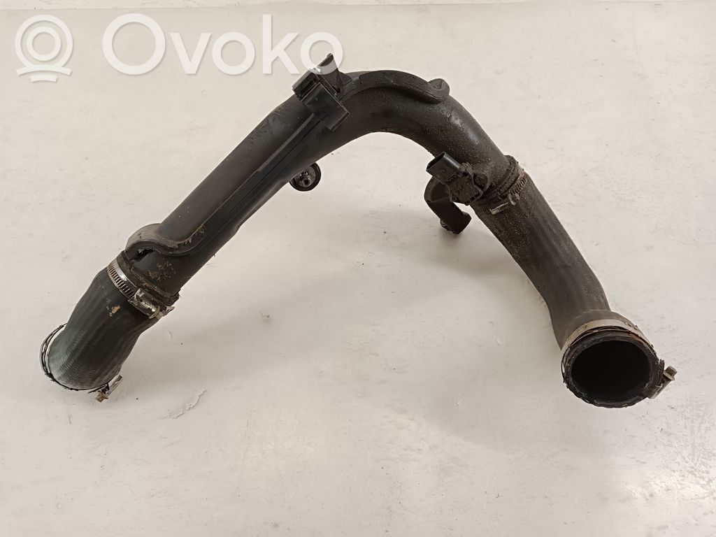Volkswagen PASSAT B7 Tubo flessibile intercooler