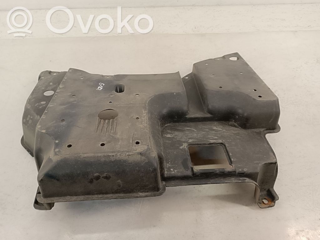 Toyota Auris 150 Capac/apărătoare spate inferioară 