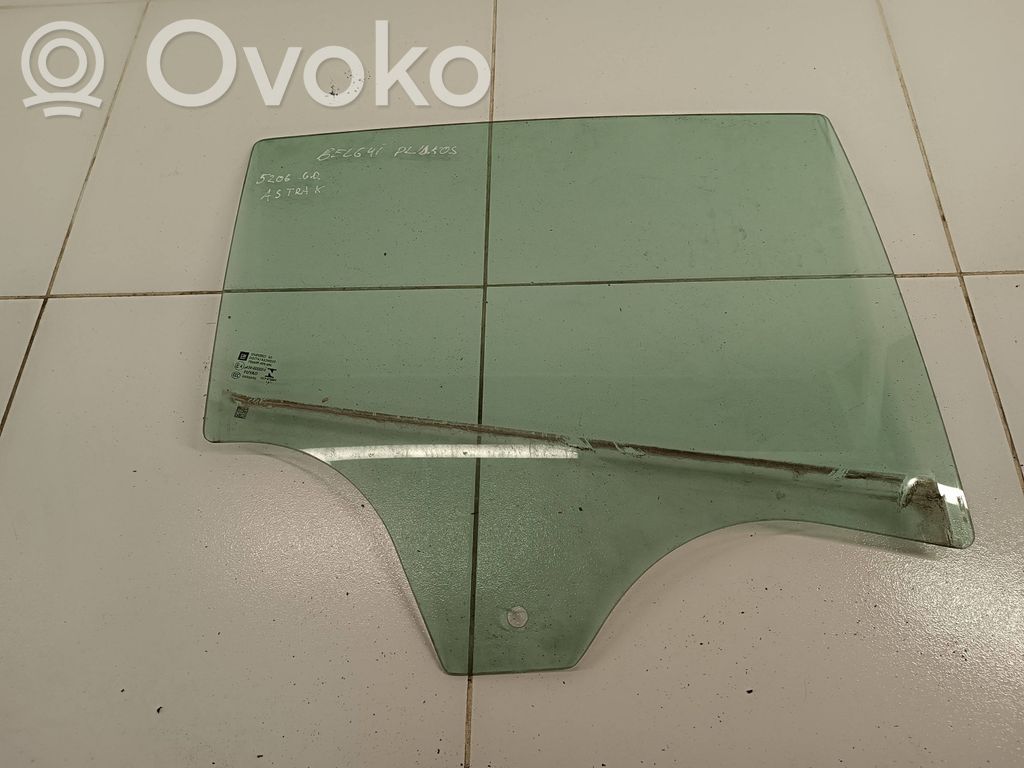 Opel Astra K Vetro del finestrino della portiera posteriore 