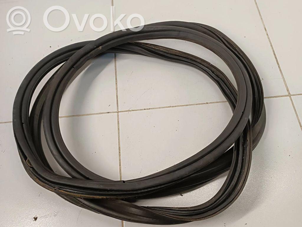 BMW X6 E71 Trunk rubber seal (body) 