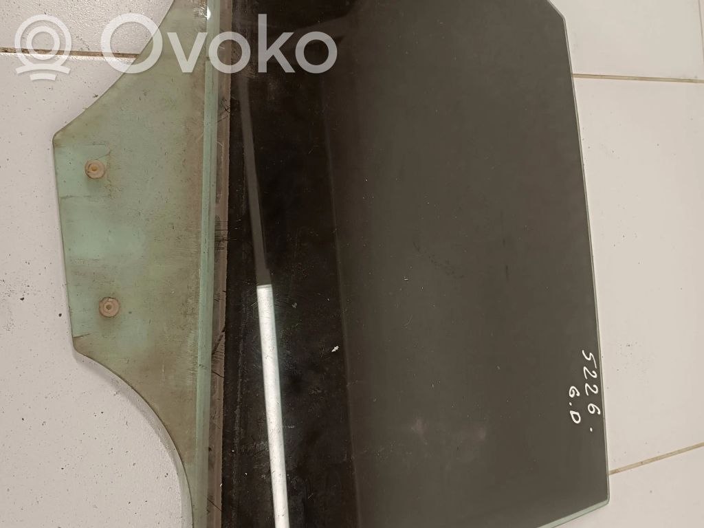 Audi Q3 8U Vetro del finestrino della portiera posteriore