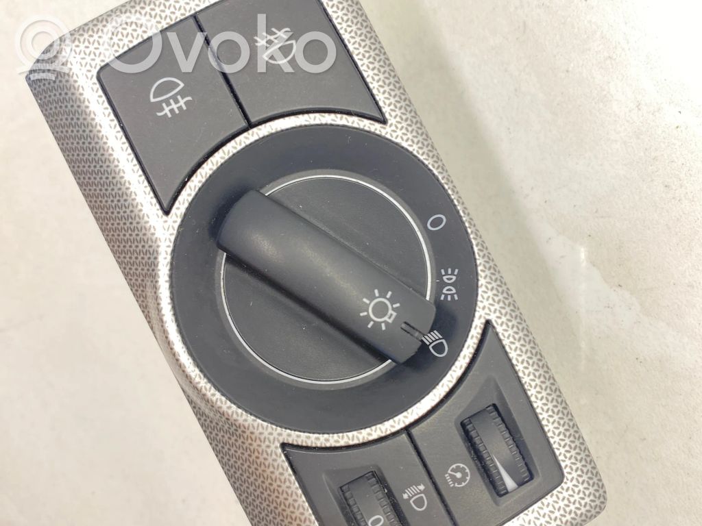 Opel Antara Light switch 