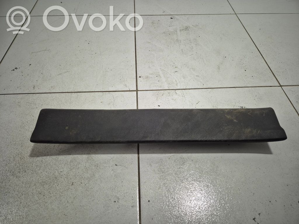 Hyundai Santa Fe Moldura protectora del borde delantero 
