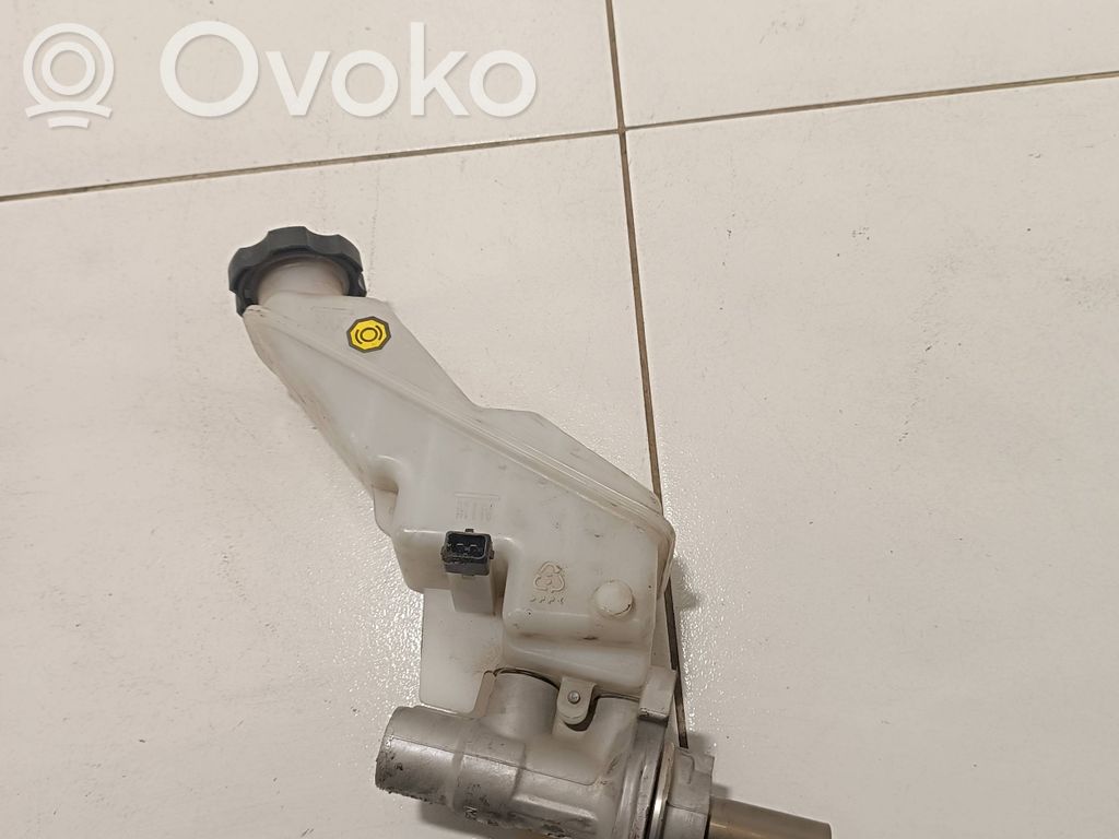 KIA Sorento Główny cylinder hamulca 