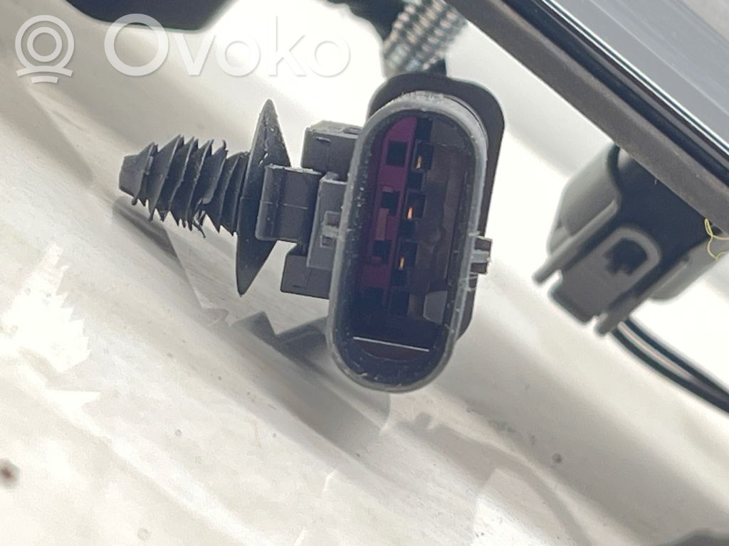 Land Rover Discovery Sport Lampă număr cu montare pe hayon 