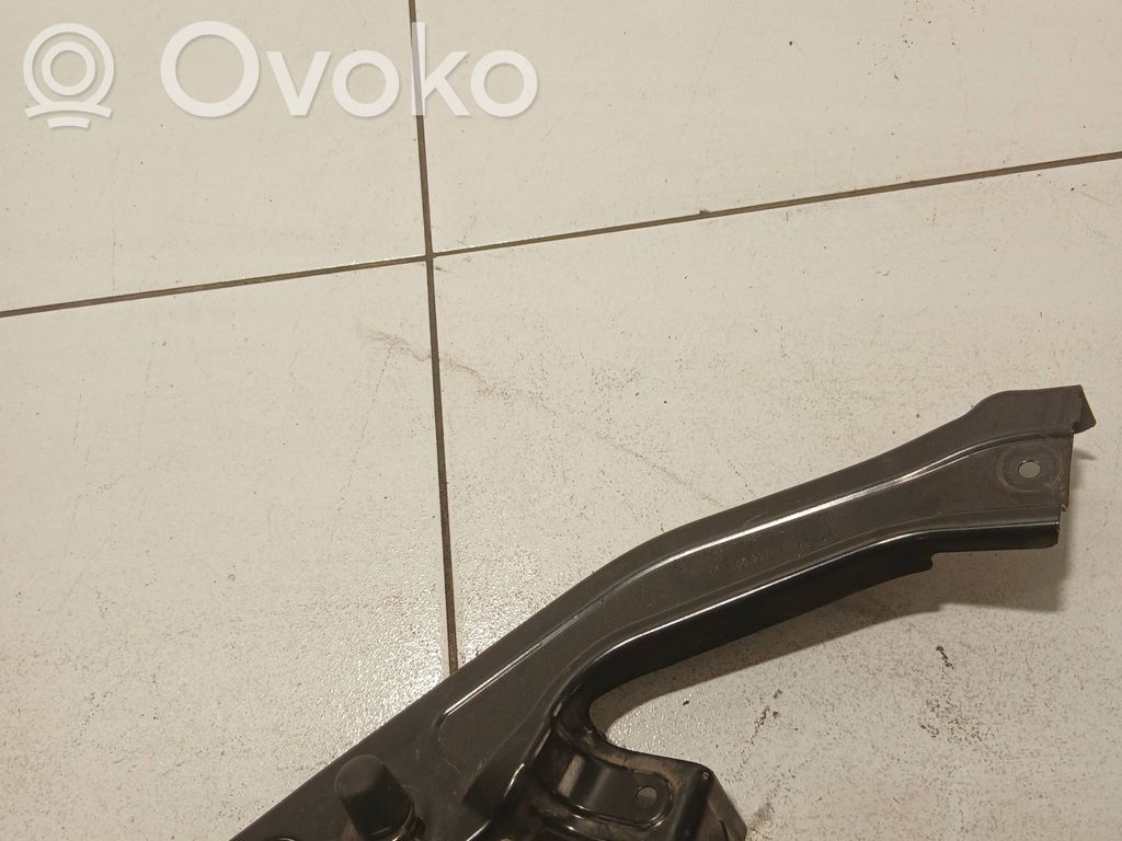 Skoda Kamiq Priekinio žibinto laikiklis 