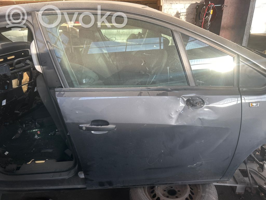 Opel Meriva B Priekinės durys 