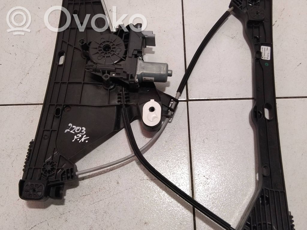 Peugeot 208 II Alzacristalli della portiera anteriore con motorino 
