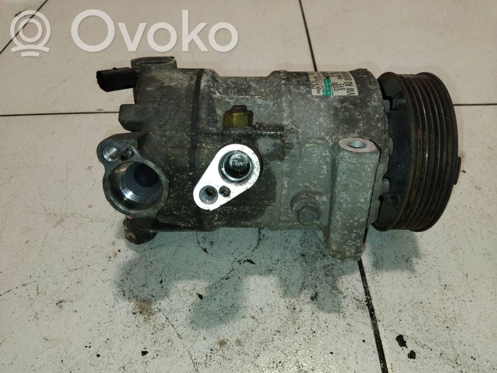 Kompresor / Sprężarka klimatyzacji A/C   5N0820803C,061128061B4