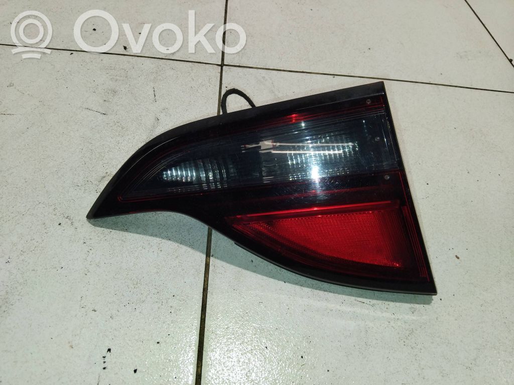 Opel Zafira C Luci posteriori del portellone del bagagliaio 