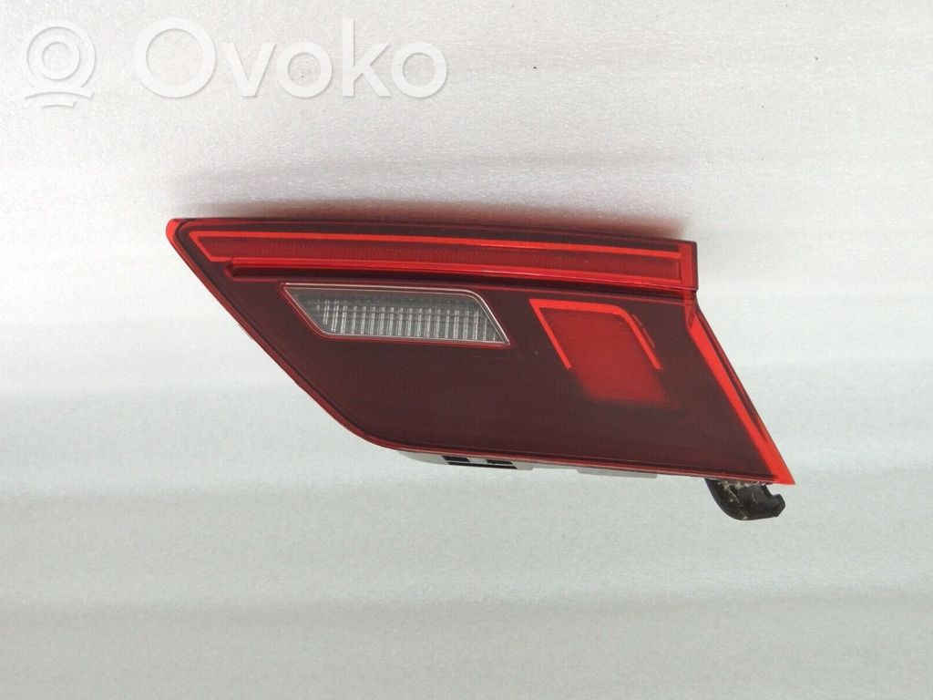 Volkswagen Tiguan Takaluukun takavalot 