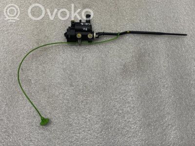 Siłownik klapki wlewu paliwa   116985880,67116985880,6985880