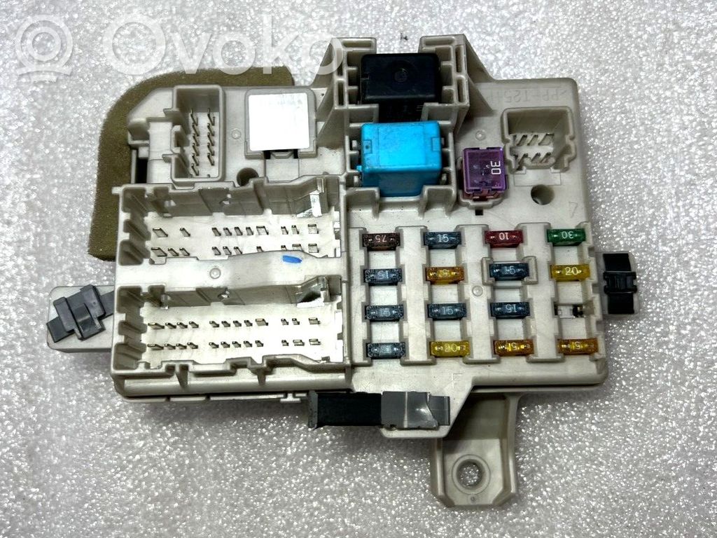 Mazda 6 Drošinātāju kaste (komplekts) 