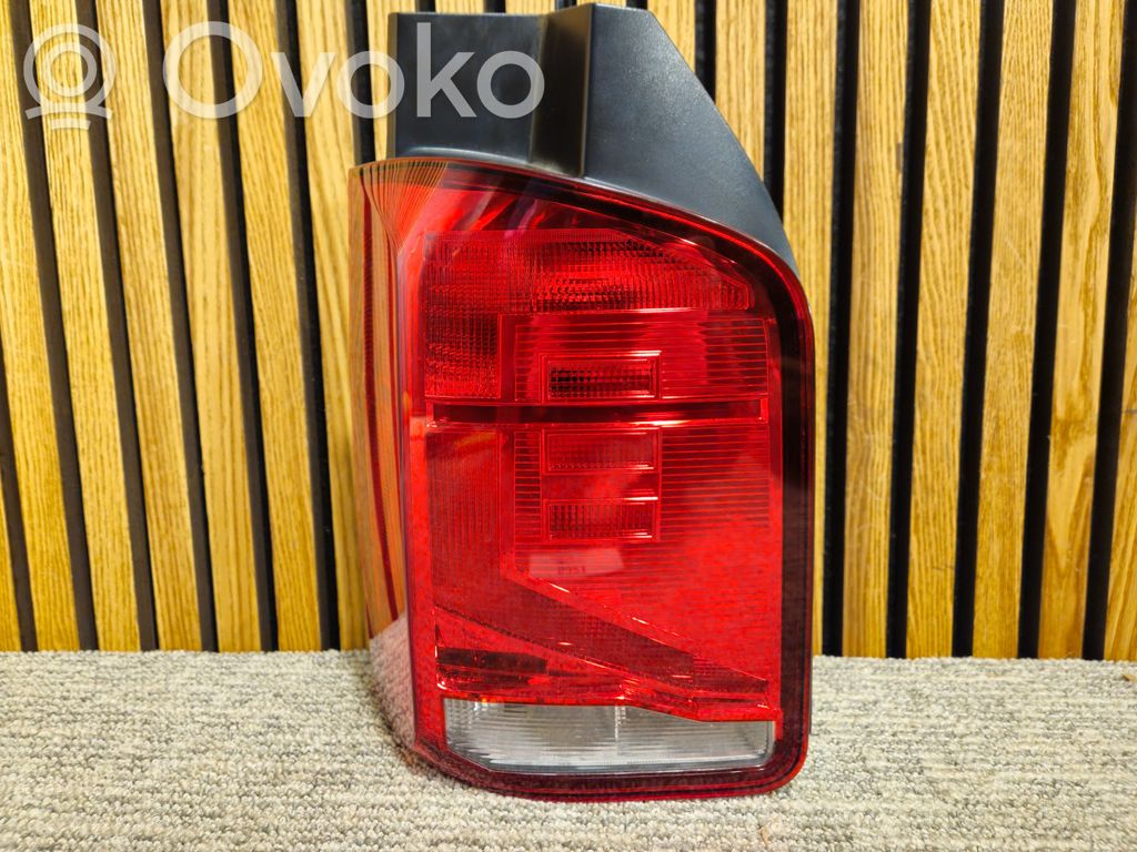 Volkswagen Multivan T6 Galinis žibintas kėbule 