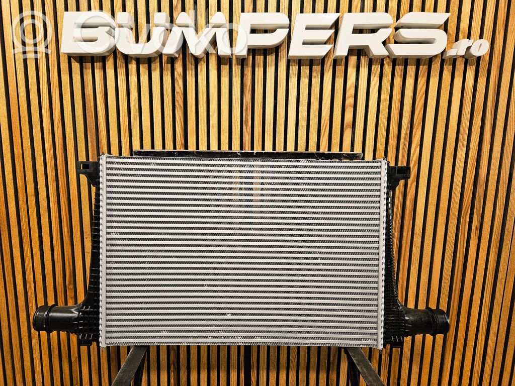 Audi Q7 4M Interkūlerio radiatorius 
