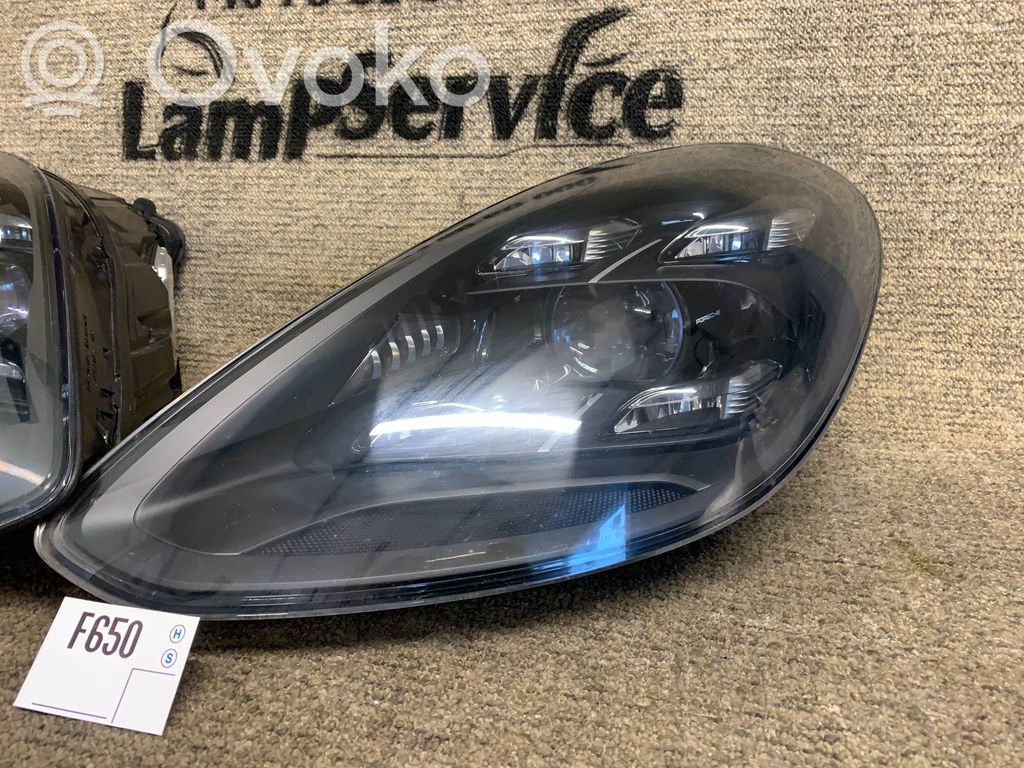 Porsche Panamera (971) Lampa przednia 