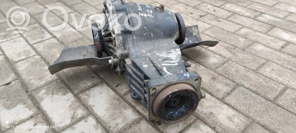 Front differential   CUC08077