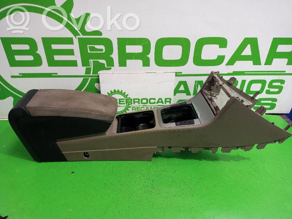 Volkswagen PASSAT B6 Console centrale 