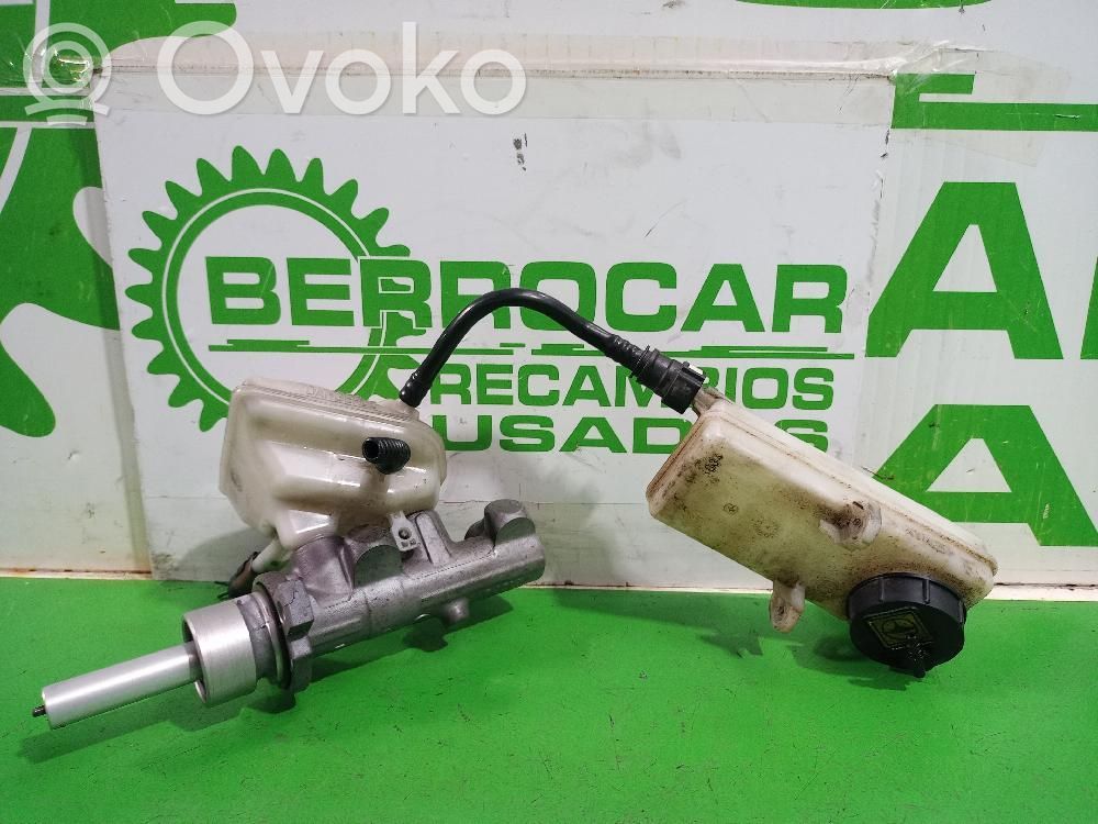 Citroen C4 I Cilindro de freno maestro 