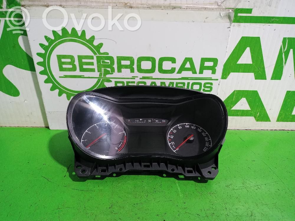 Opel Corsa E Speedometer (instrument cluster) 