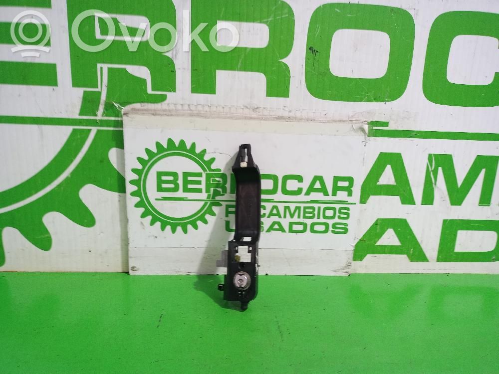 Ford Focus Manecilla externa puerta delantera 