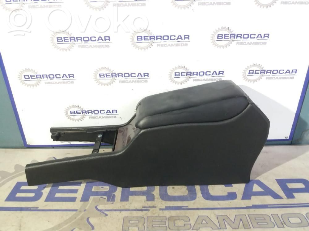 Mercedes-Benz E W210 Reposabrazos 