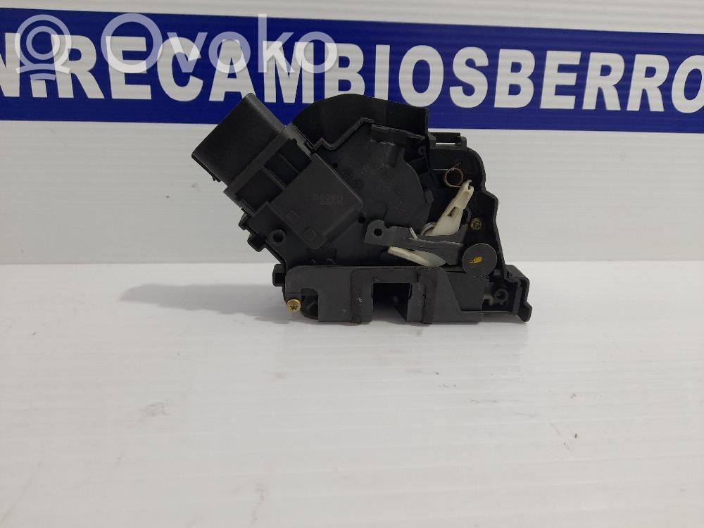 Ford Focus C-MAX Rear door lock 