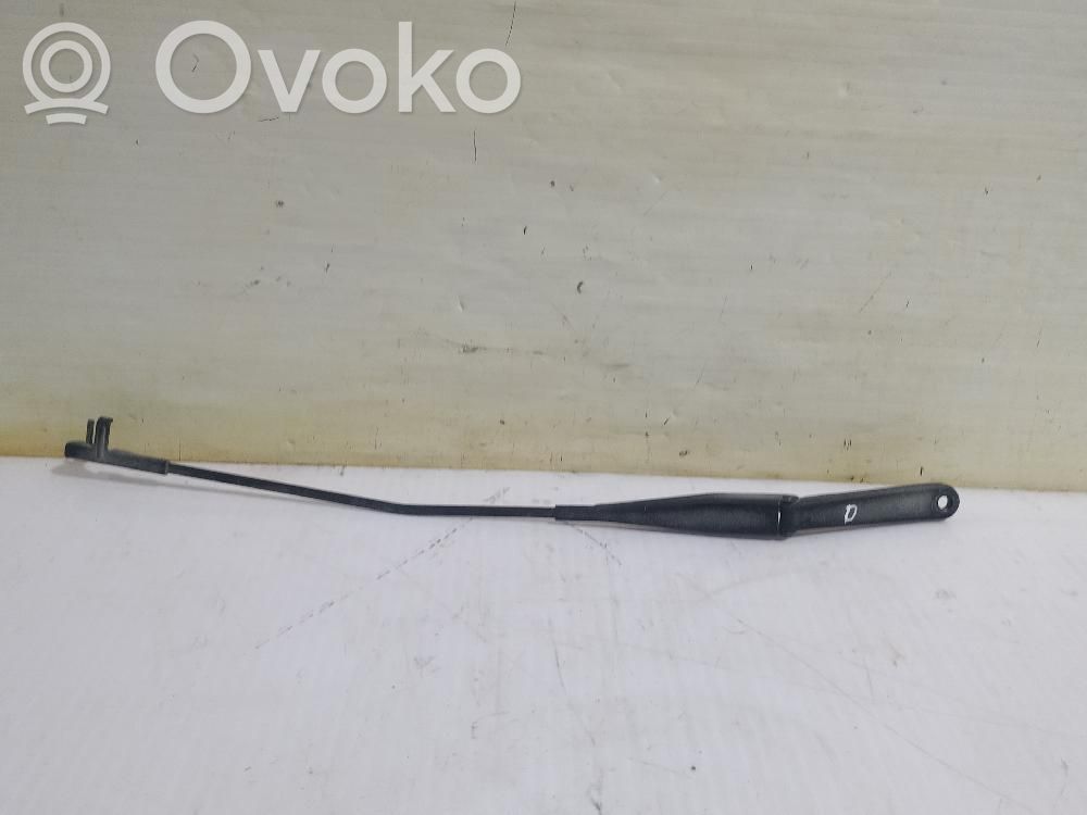 Front wiper blade arm   4M5117526CD