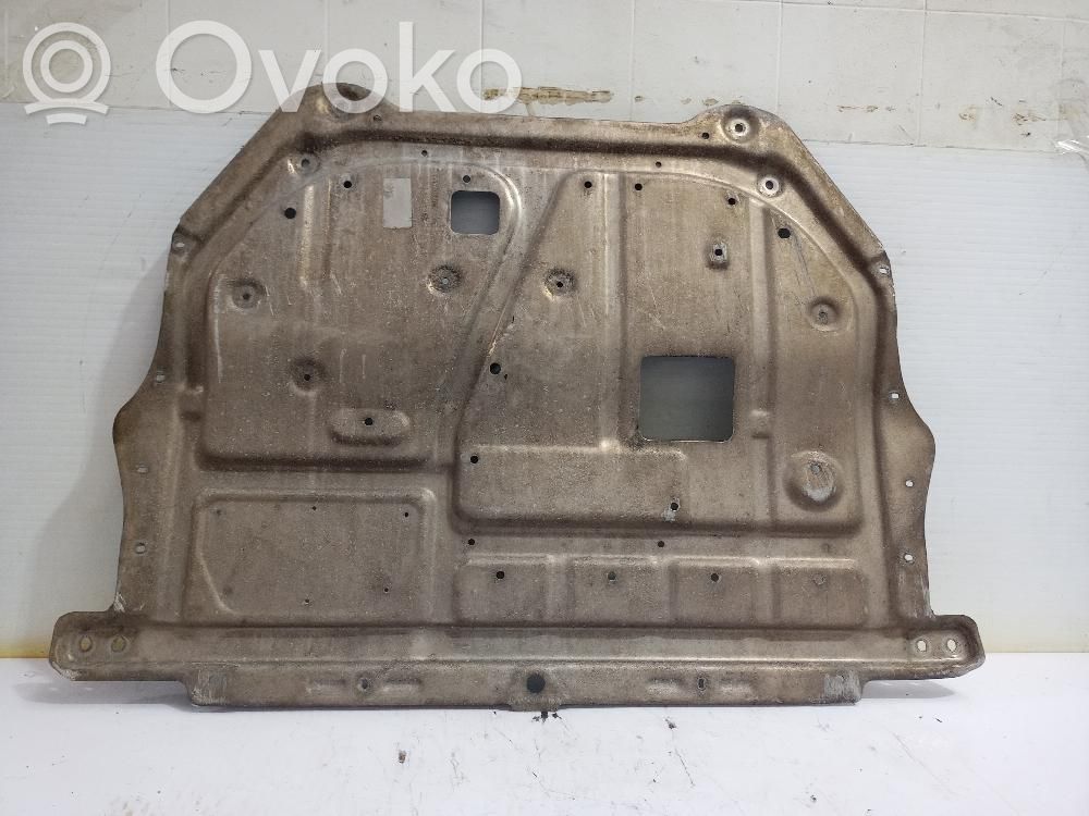 Volkswagen Eos Engine splash shield/under tray 