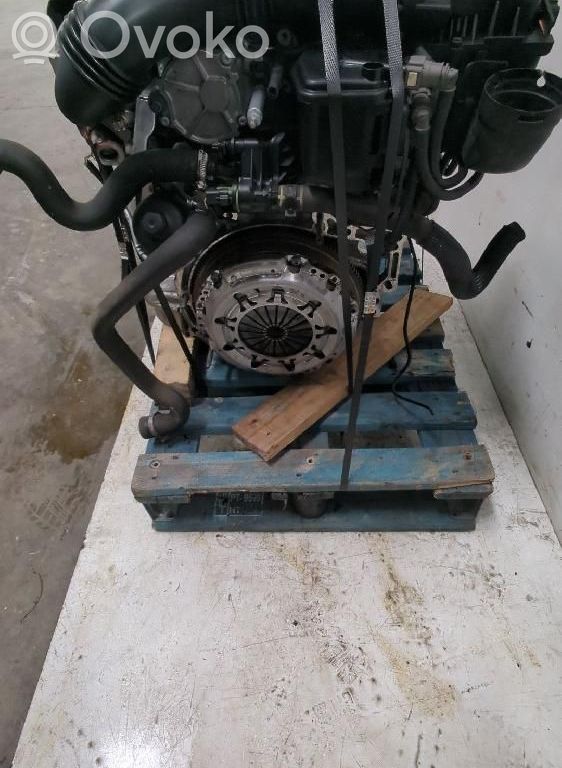 Motor   7701472197
