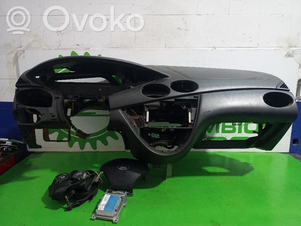 Ford Focus Oro pagalvių komplektas su panele 