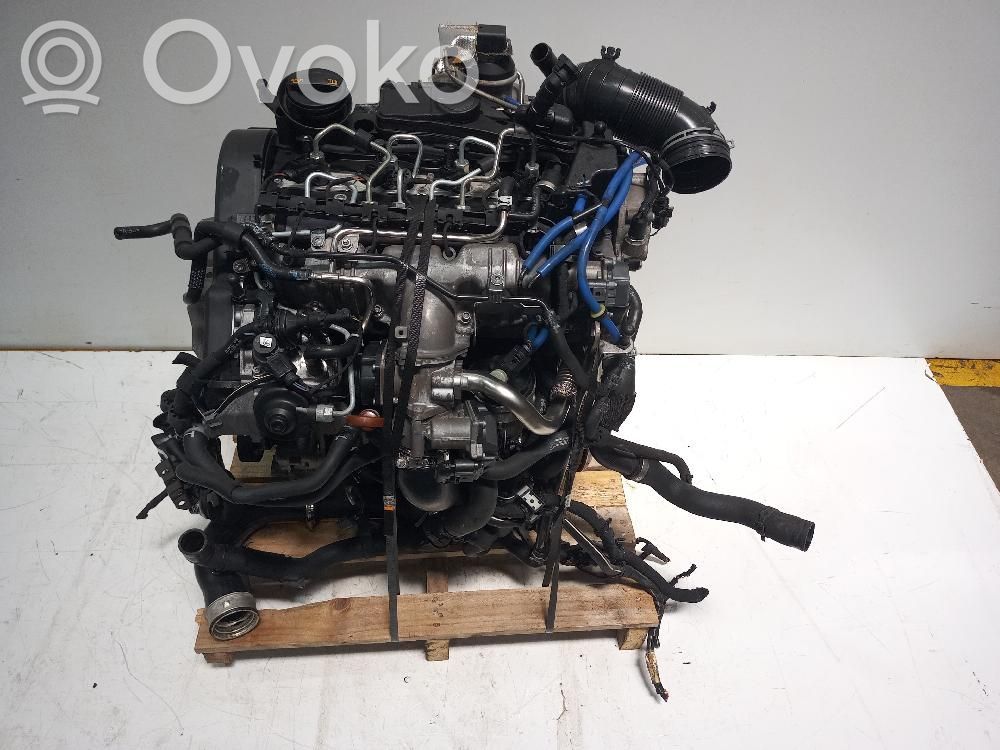 Volkswagen PASSAT B6 Двигатель 