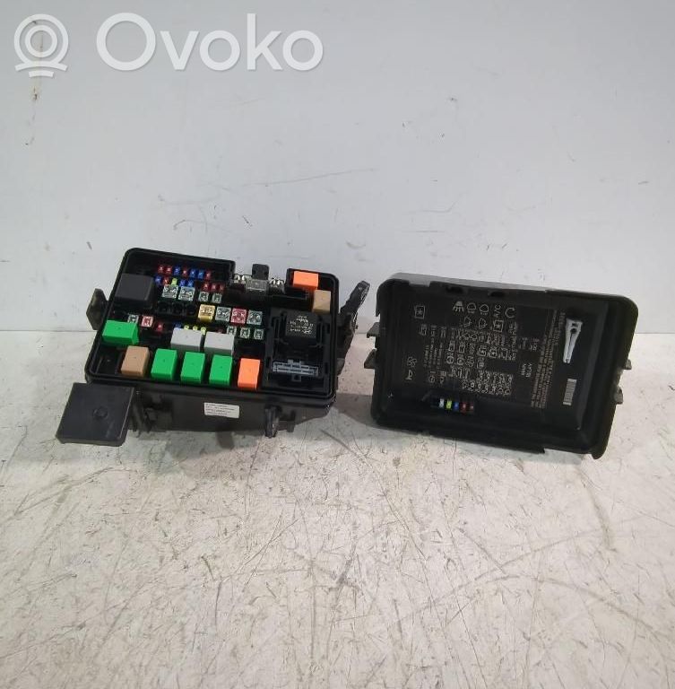 KIA Stonic Fuse module 