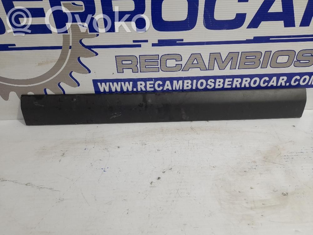 Trim molding   1496616077
