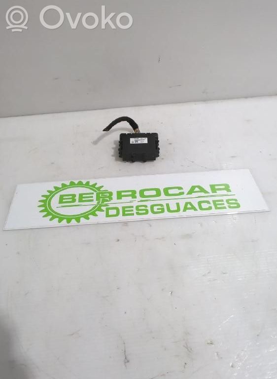Dacia Duster II Autres unités de commande / modules 