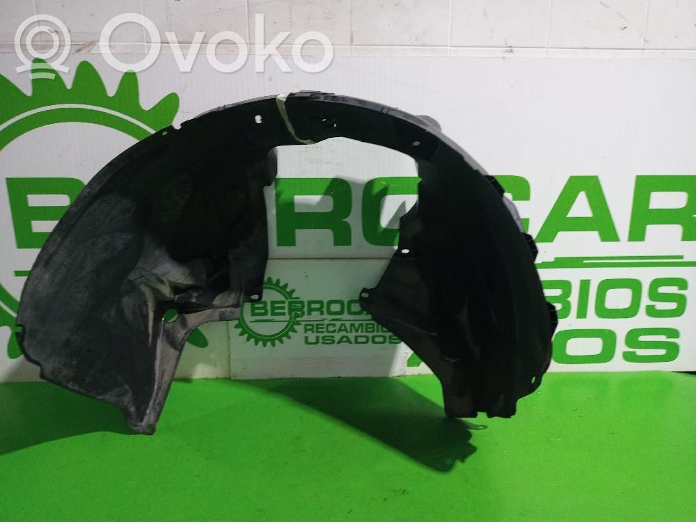 Opel Corsa D Pare-boue passage de roue avant 